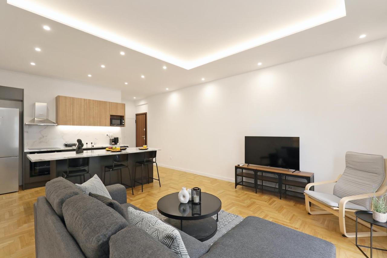 Luxury Living - Greecing * Athens